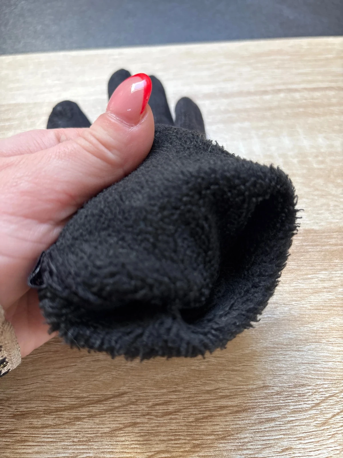 Luvas de tendência chique com interior polar tamanho S – photo 3